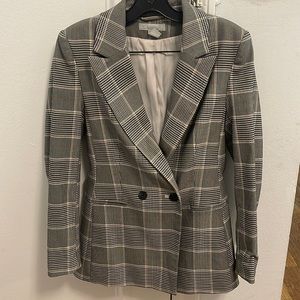 Checkered/plaid blazer